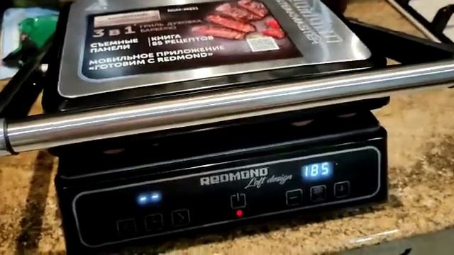 Электрогриль Redmond SteakMaster RGM-M821. Жарим сардельки. смотреть онлайн