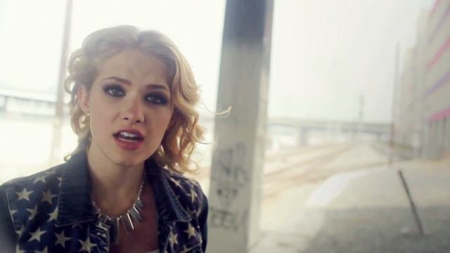 Claudia Lee - 3 Leaf Clover смотреть онлайн