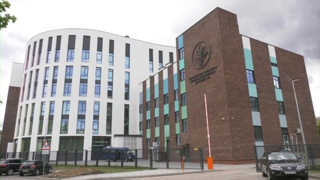 В Воронеже освятили новый корпус детской больницы смотреть онлайн