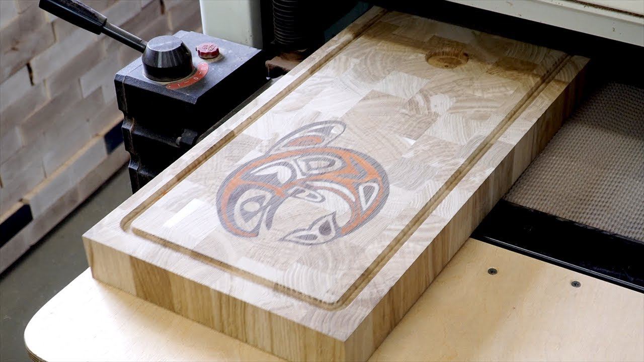 Торцевая разделочная доска с изображением рыбы
Fish end grain cutting board смотреть онлайн