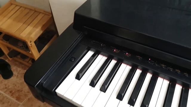 Digital Piano Yamaha CLP 560 смотреть онлайн