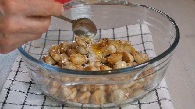 БЫСТРЫЕ МАРИНОВАННЫЕ ШАМПИНЬОНЫ по-домашнему | Marinated Champignons