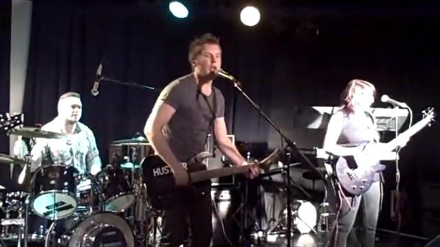 Rhesus - So Alone, Carling Academy, Birmingham, 15.5.10 смотреть онлайн