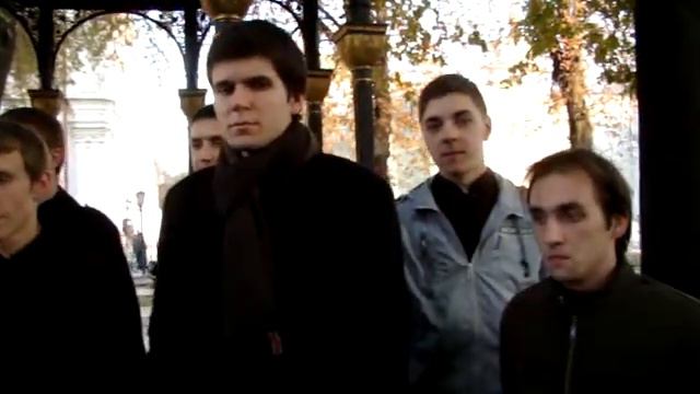 2011.10.29._SEMINARISTY_LAVRA_MOLITVA PERED ZVONOM