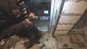 Установка АЛЮМИниевой двери ? дверь со стеклом