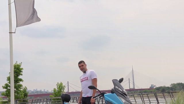 IDEALAN MAXI SKUTER ZA GRAD ?! GOES 125 GT EFI смотреть онлайн