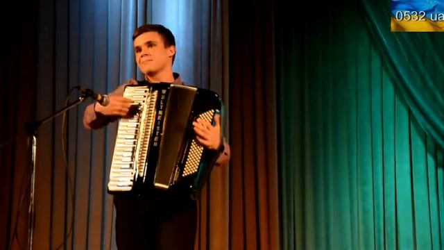 Аккордеонист Плюшко - Воронежский ковбой (Черников) vs народной Мурки смотреть онлайн
