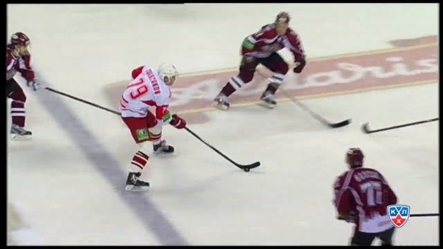 Гол Толузакова с проходом от ворот до ворот / Toluzakov's goal with warm welcome from Dinamo смотреть онлайн