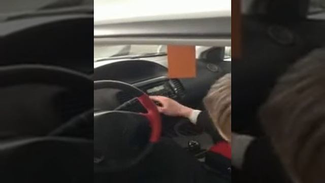 Презентация Geely MK Cross (Part1) смотреть онлайн