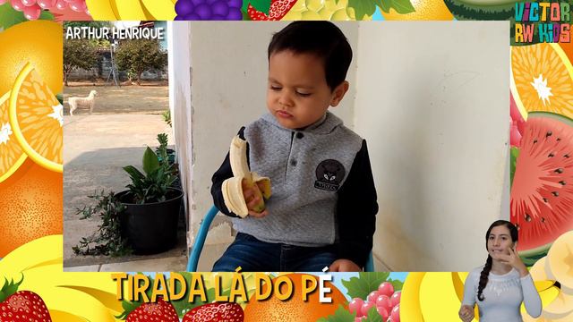 ♫ MÚSICA DAS FRUTAS 🍌🍓 Alimentação Saudável 🍇🥝 [Libras] 🍎 #clipeinfantil смотреть онлайн