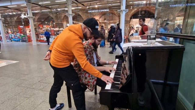 Playing Bella Ciao With 4 Hands On Public Piano смотреть онлайн