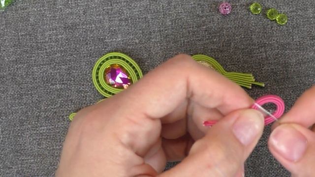 Брошь "Бабочка". Как приклеить страз//Brooch "Butterfly". How to glue a strass смотреть онлайн