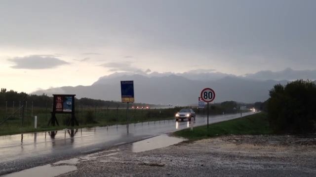 Посадка самолета в Тивате смотреть онлайн