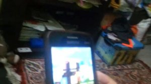 Я нашёл на улице телефон Samsung.