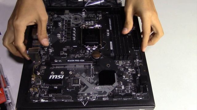 MSI B365M PRO VDH en 4K смотреть онлайн