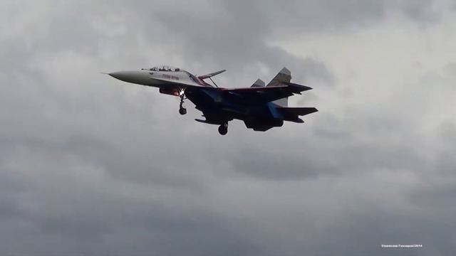 СУ-27"Русские Витязи"Проход смотреть онлайн