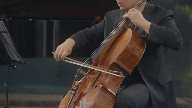 Saint-Saens : The Carnival Of Animals Suite - VIII. Characters With Long Ears (생상:동물의 사육제 모음곡-8번.노새 смотреть онлайн