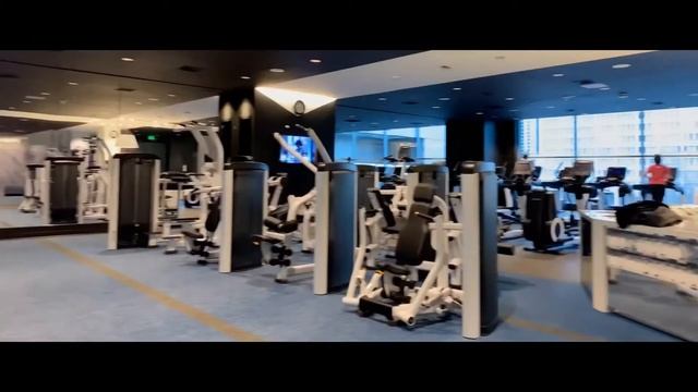 W Hotel Bellevue (Review) смотреть онлайн