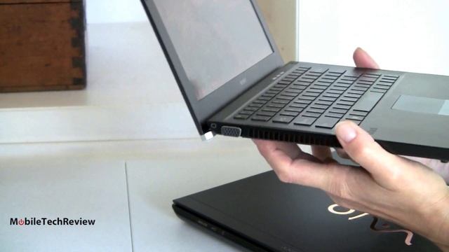 Sony VAIO Z vs. Sony VAIO S Comparison Smackdown смотреть онлайн
