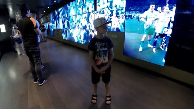REAL MADRID - Santiago Bernabeu Stadium Tour - 4K смотреть онлайн