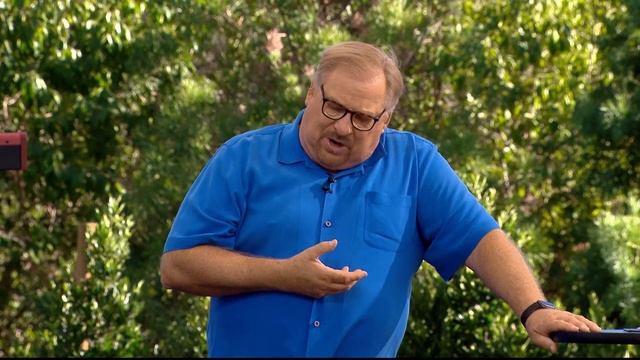 "How to Keep Your Tank Filled Instead of Running on Empty" with Pastor Rick Warren смотреть онлайн