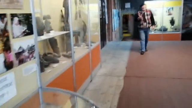 Африканские маски в католическом костёле (Вроцлав) смотреть онлайн