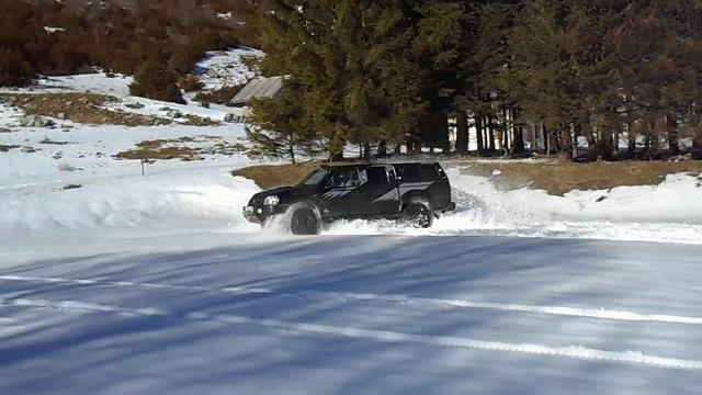 NISSAN NAVARA 2004 NEIGE GLISSE SNOW PLAY DECAT смотреть онлайн