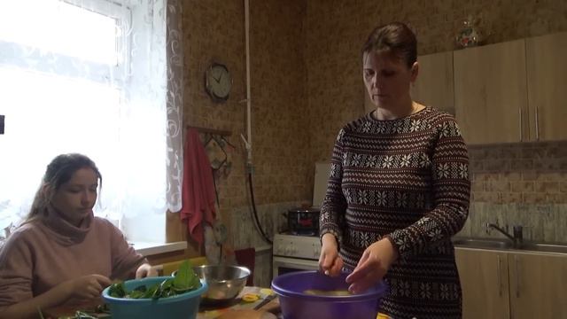 Девчонки в разъездах а мы в походах!!! смотреть онлайн