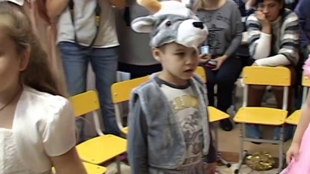 Новогодний утренник смотреть онлайн