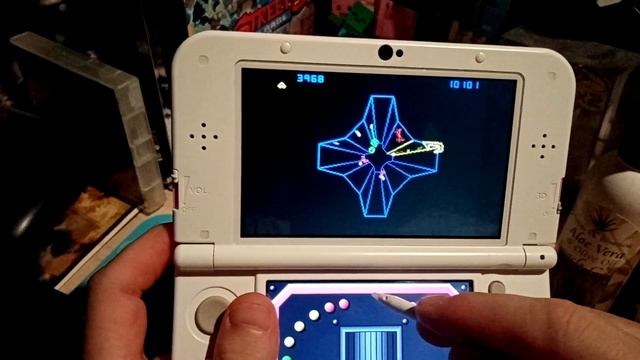 Retro Atari Classics (NDS) - Tempest [1981] смотреть онлайн