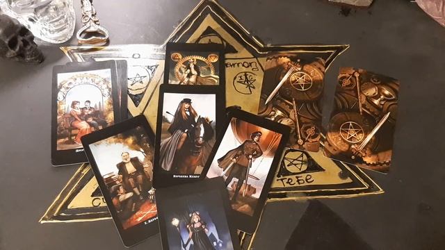 ПОЧЕМУ ОН МОЛЧИТ ПОСЛЕ ССОРЫ? ПОМИРИТЕСЬ ЛИ ВЫ? РАСКЛАД ОНЛАЙН смотреть онлайн