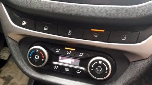 Обогрев лобового стекла на отдельной кнопке (Lada Vesta/XRAY)