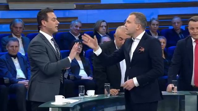 КОНФЛИКТ С ВЕДУЩИМ НА ПРОГРАММЕ 