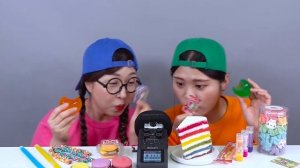 ASMR Радужные блины, съедобная ложка, макароны мукбанг ДОНА DONA