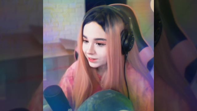 Как Манта́!..сделала прививку "СПутник V". Das Mädchen wurde mit dem Impfstoff geimpft "SPutnik V" смотреть онлайн