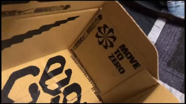 Nike Space Hippie Men’s unboxing смотреть онлайн