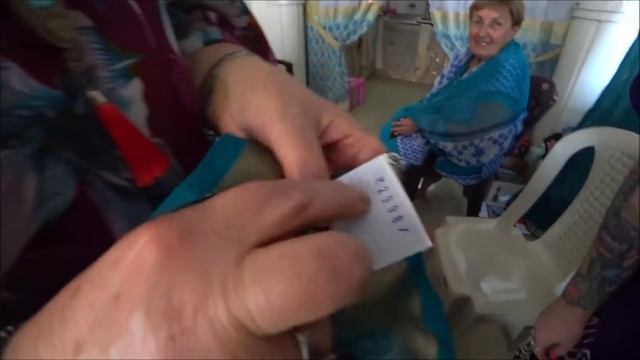 5. Сюрприз от Shashi Наташе из Тюмени, она такого не ожидала. Её покупки, много шелковых сари. смотреть онлайн