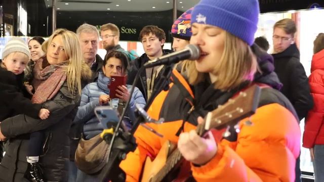 CROWDS REACTION AMAZING!! Last Christmas Wham - Allie Sherlock cover смотреть онлайн