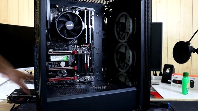 Xigmatek Poseidon Case Review + TIMELAPSE BUILD смотреть онлайн