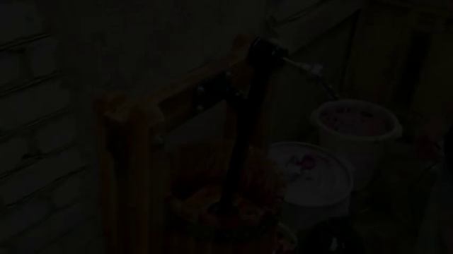 Самодельный пресс для винограда с домкратом от Жигулей смотреть онлайн