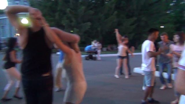 Сальса на опен-эйре Луна+КубА 27 06 2015 смотреть онлайн