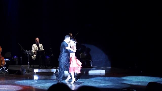 Solo Tango Orquesta , Ruslan Takhirov - Natalia Atepaeva "Invierno" смотреть онлайн