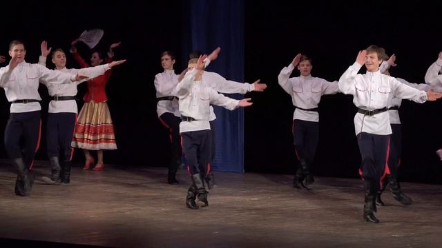 Вдоль по улице широкой смотреть онлайн