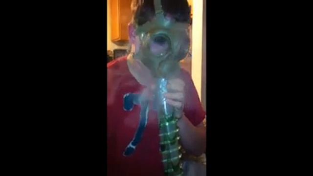 Gas mask bong rip смотреть онлайн
