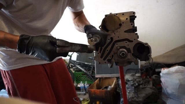 oil pump and balance shaft delete install on evo9 block!! смотреть онлайн