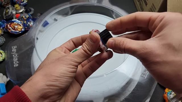 Meteo L-drago Vs 100 Beyblades Fight | Monthly Special 1vs100 смотреть онлайн