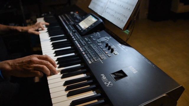 Upstairs Downstairs смотреть онлайн