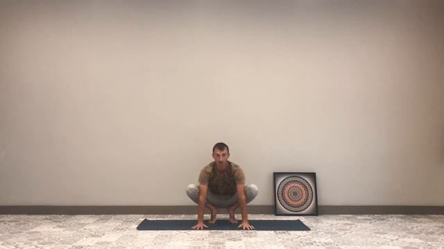 Бакасана (баланс на руках). смотреть онлайн