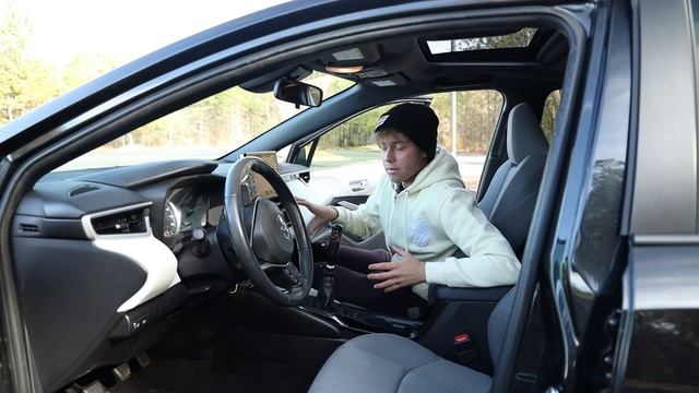 MY NEW CAR!!! The 2020 Toyota Corolla SE | Over all Review and Drive смотреть онлайн