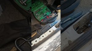 Ниссан Альмера Классик не открывается багажник.